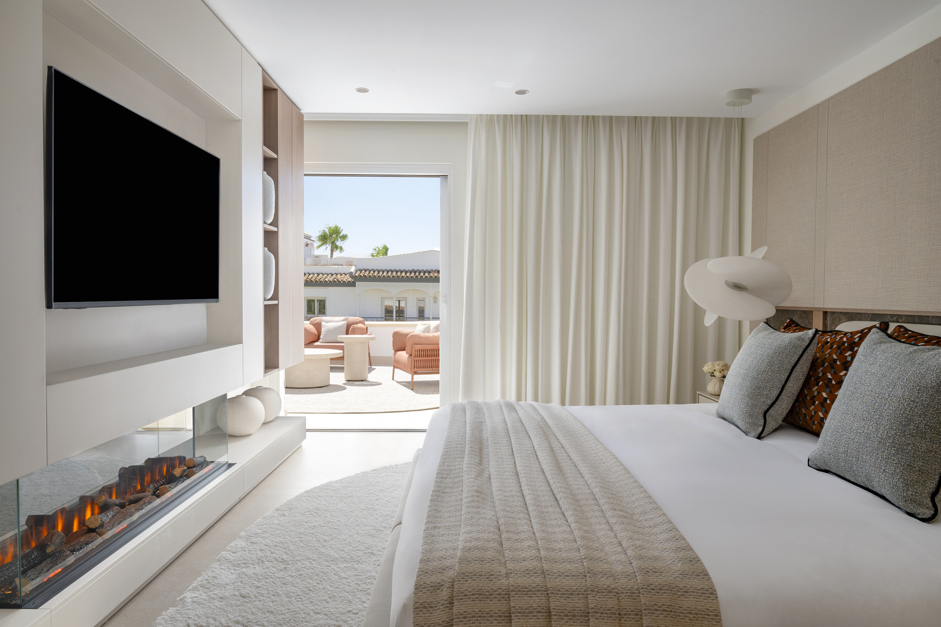 3 Bedroom Penthouse in Estepona - Photo 24