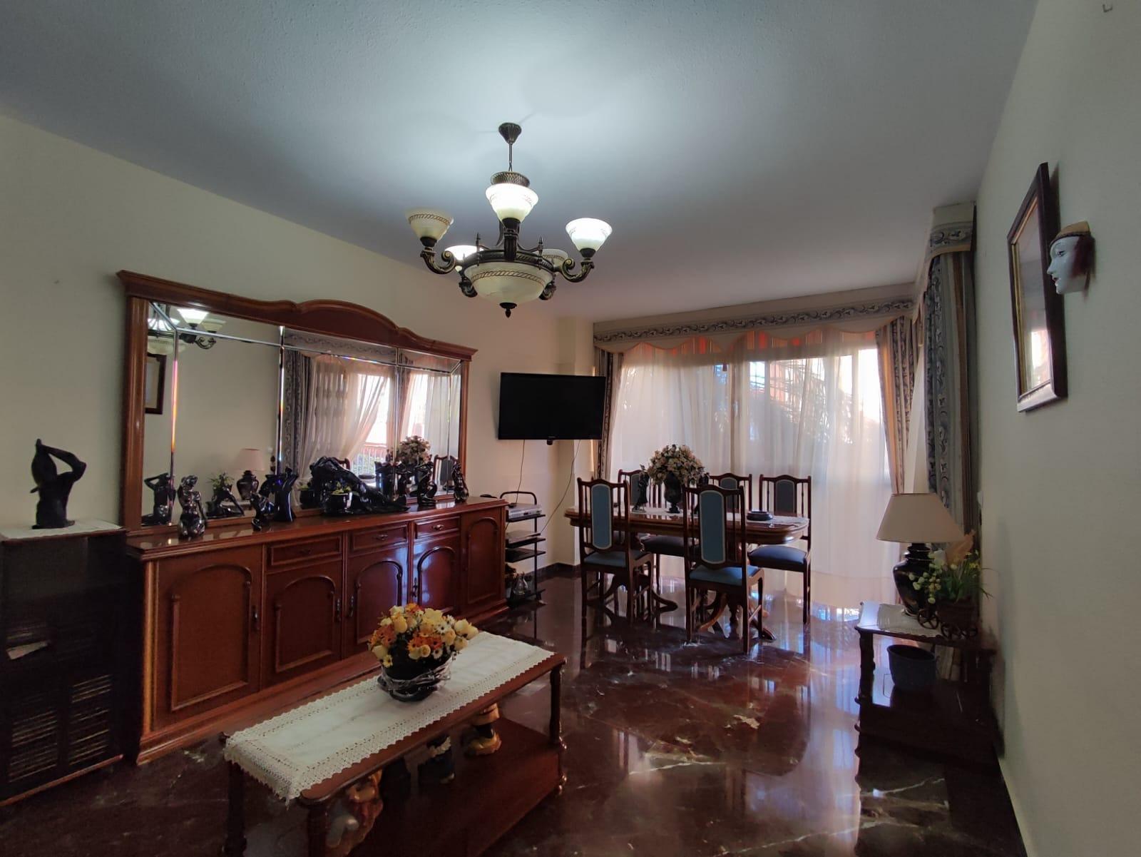 3 Bedroom Apartment in Fuengirola - Photo 6