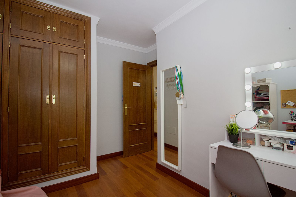 4 Bedroom Townhouse in Coín - Foto 20