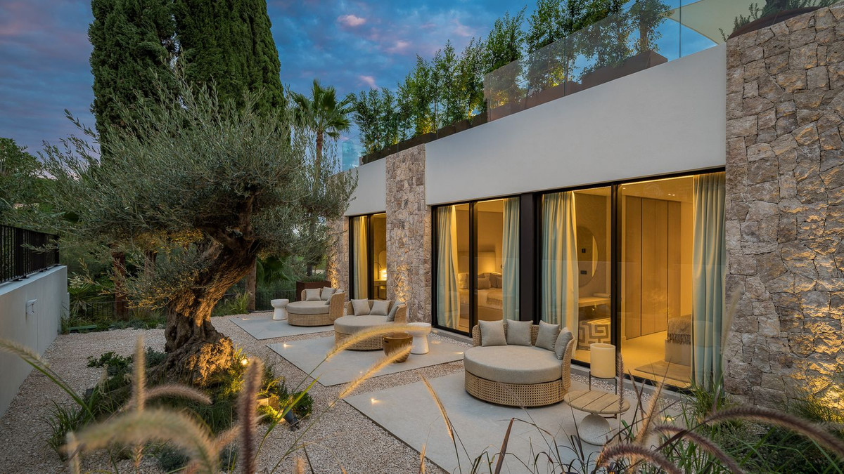 4 Bedroom Villa in Marbella - Фото 14