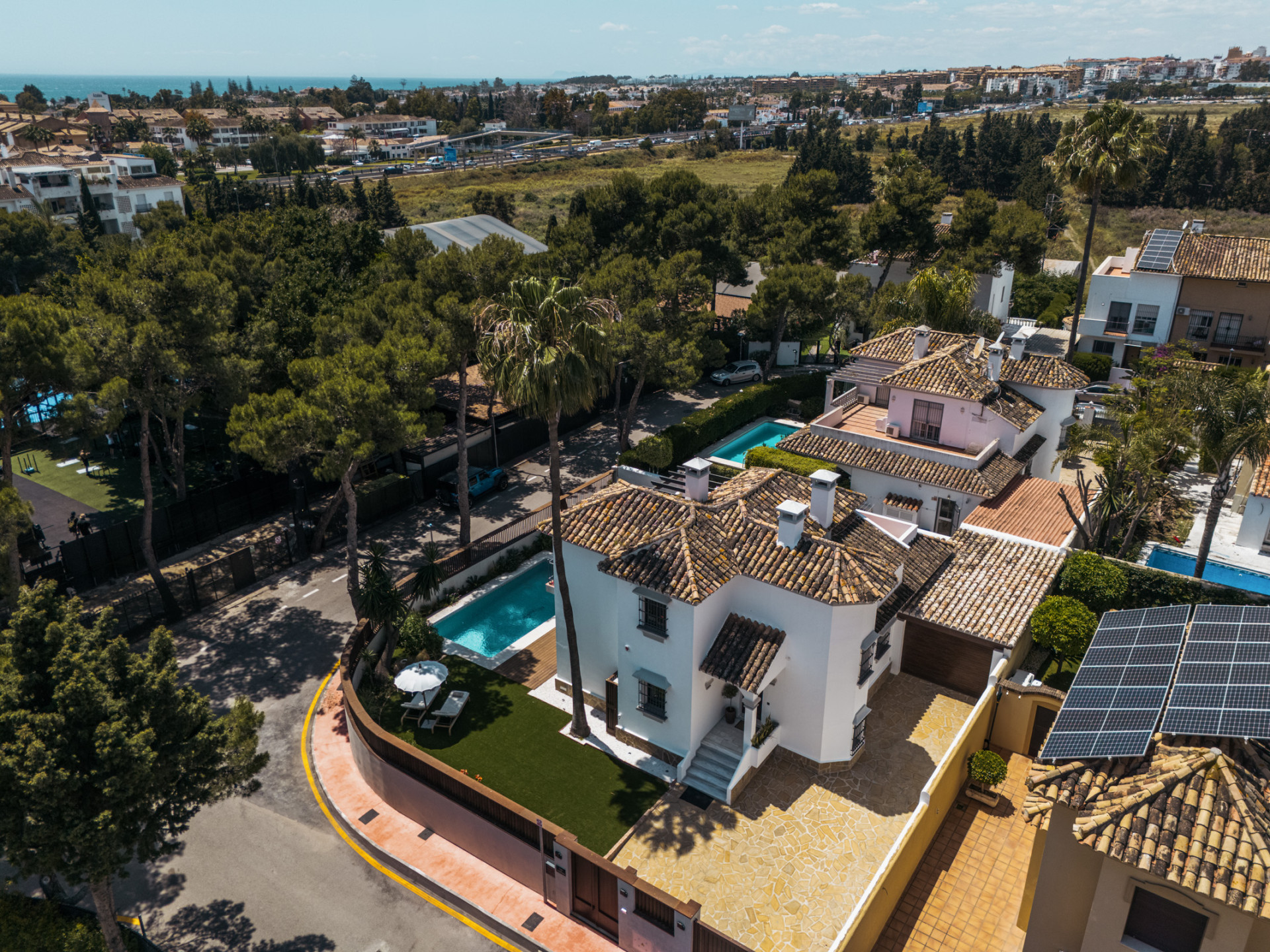 6 Bedroom Villa in Marbella - Photo 27