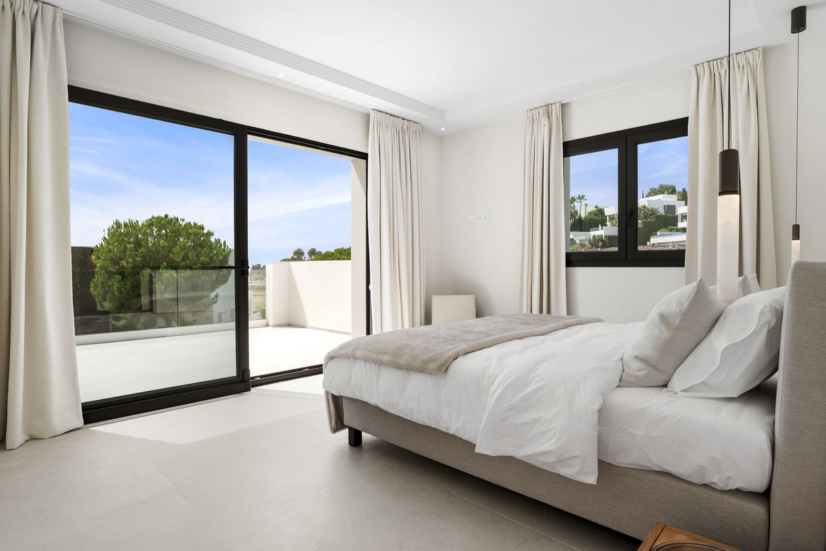 4 Bedroom Villa in Benahavís - Foto 22