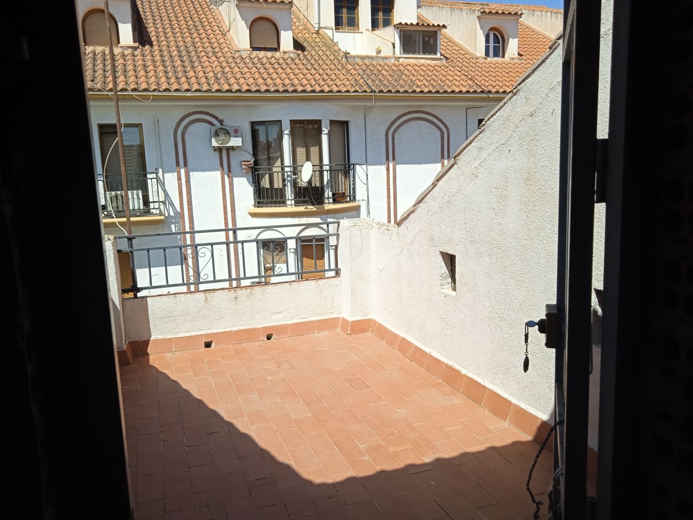 Chalet de 4 dormitorios en Granada – Foto 18