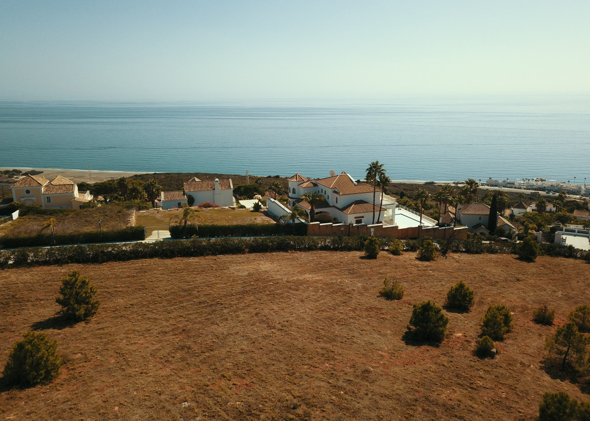 2,940 m² Plot in Manilva - Photo 2
