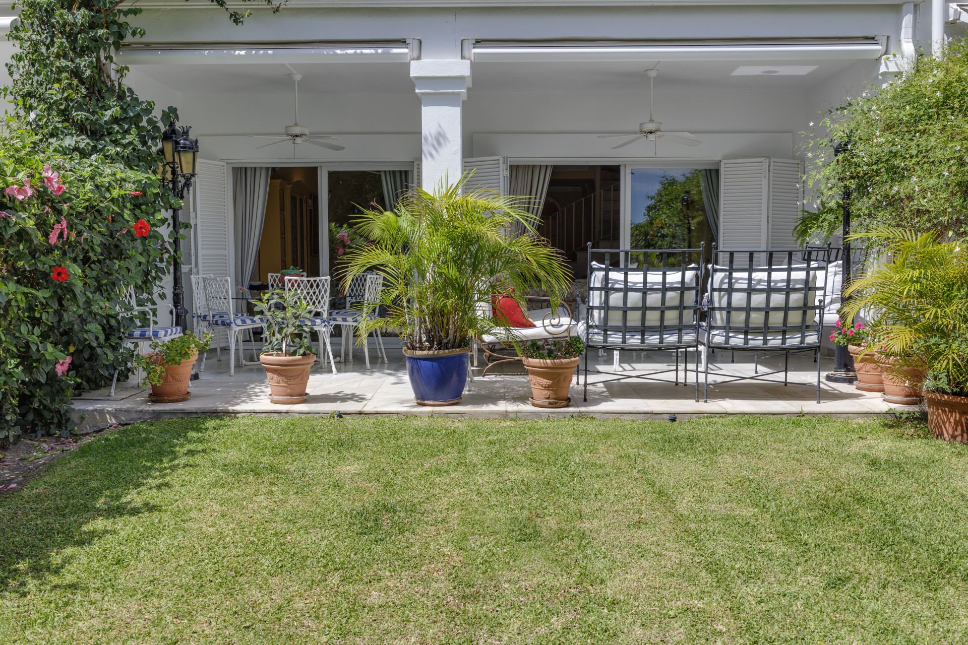 5 Bedroom Townhouse in Estepona - Photo 7