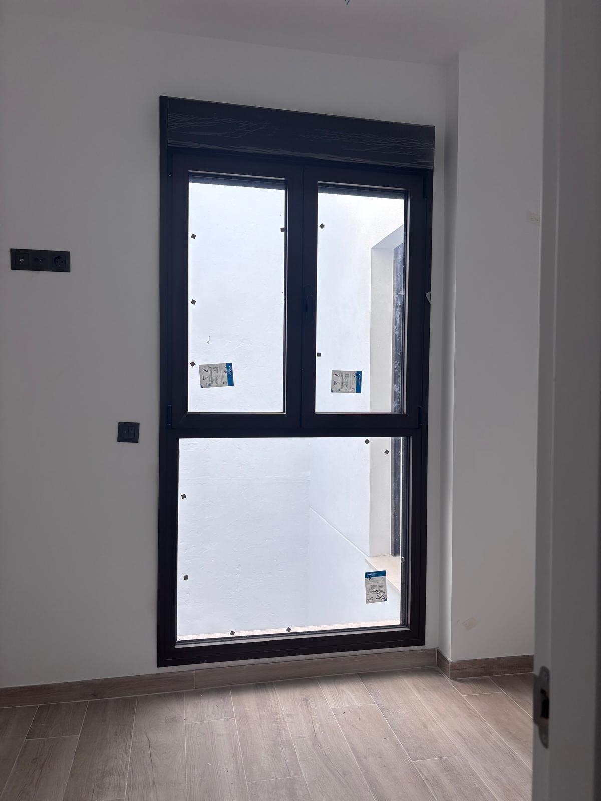 3 Bedroom Penthouse in Fuengirola - Photo 9