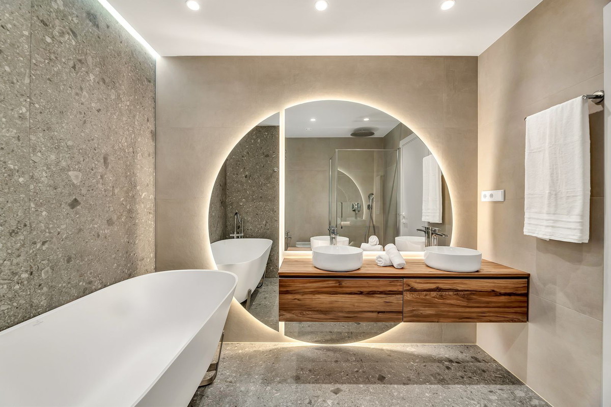 3 Bedroom Apartment in Marbella - Photo 6