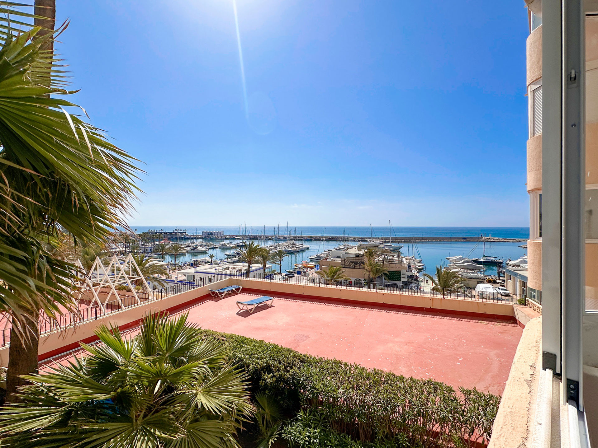 2 Bedroom Apartment in Estepona - Photo 15