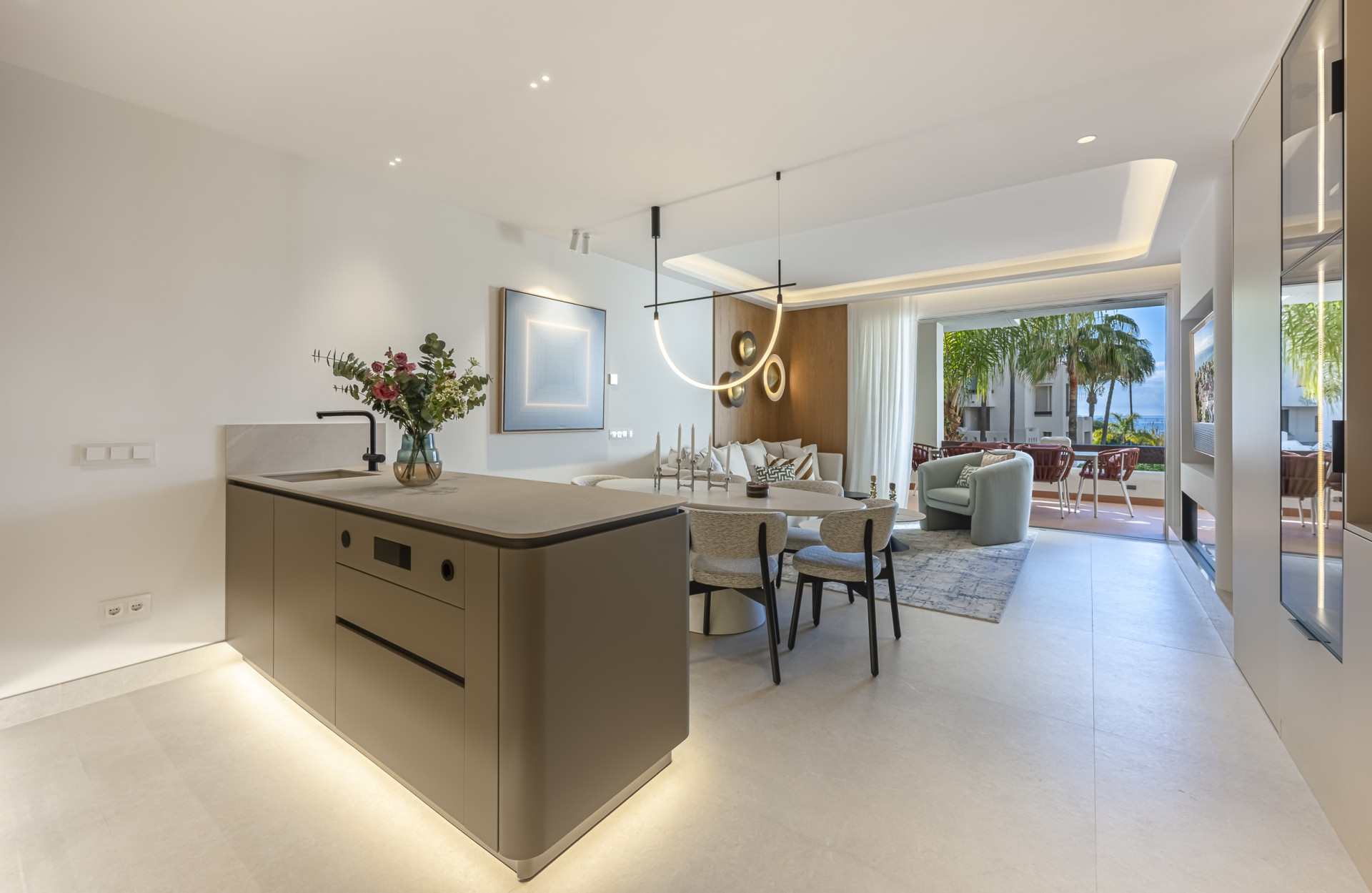 3 Bedroom Apartment in Estepona - Photo 24