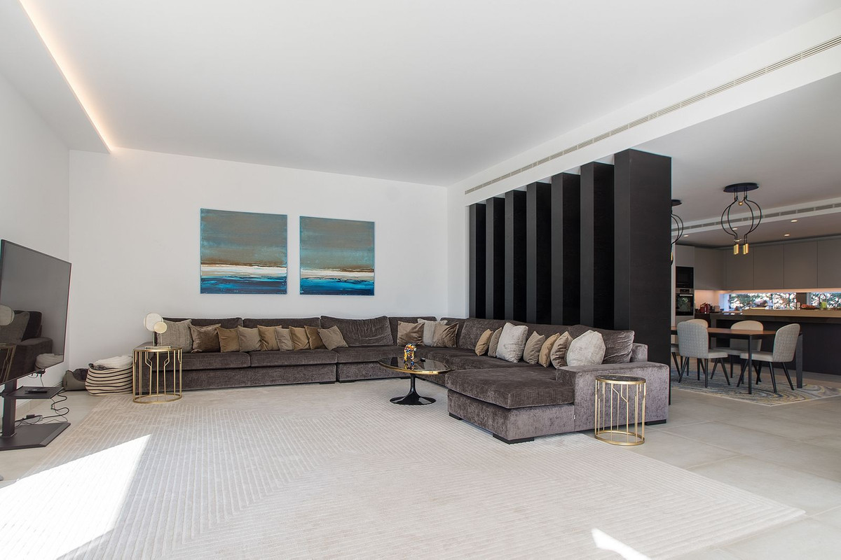 5 Bedroom Villa in Benahavís - Foto 12