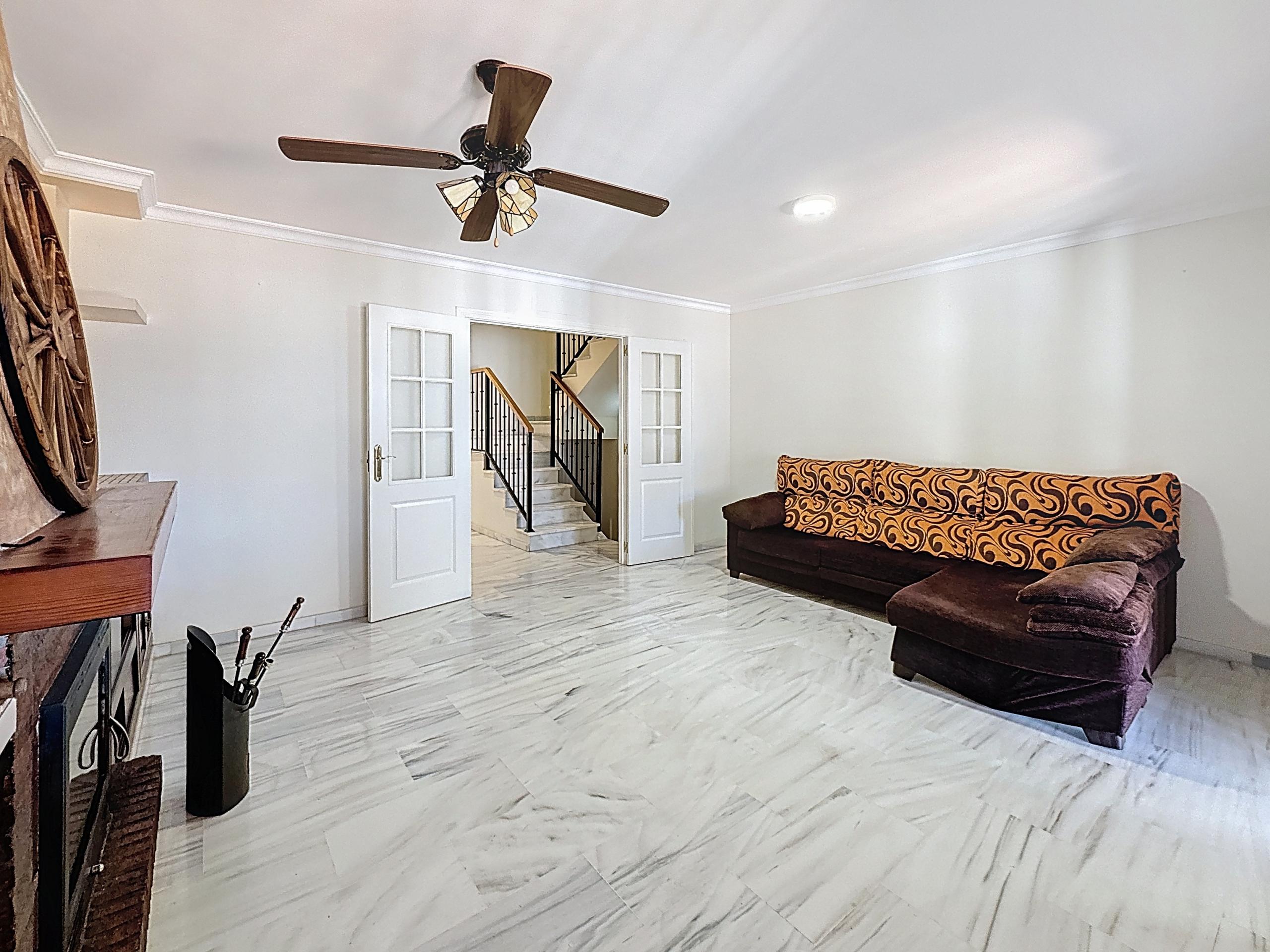 4 Bedroom Villa in Fuengirola - Photo 7