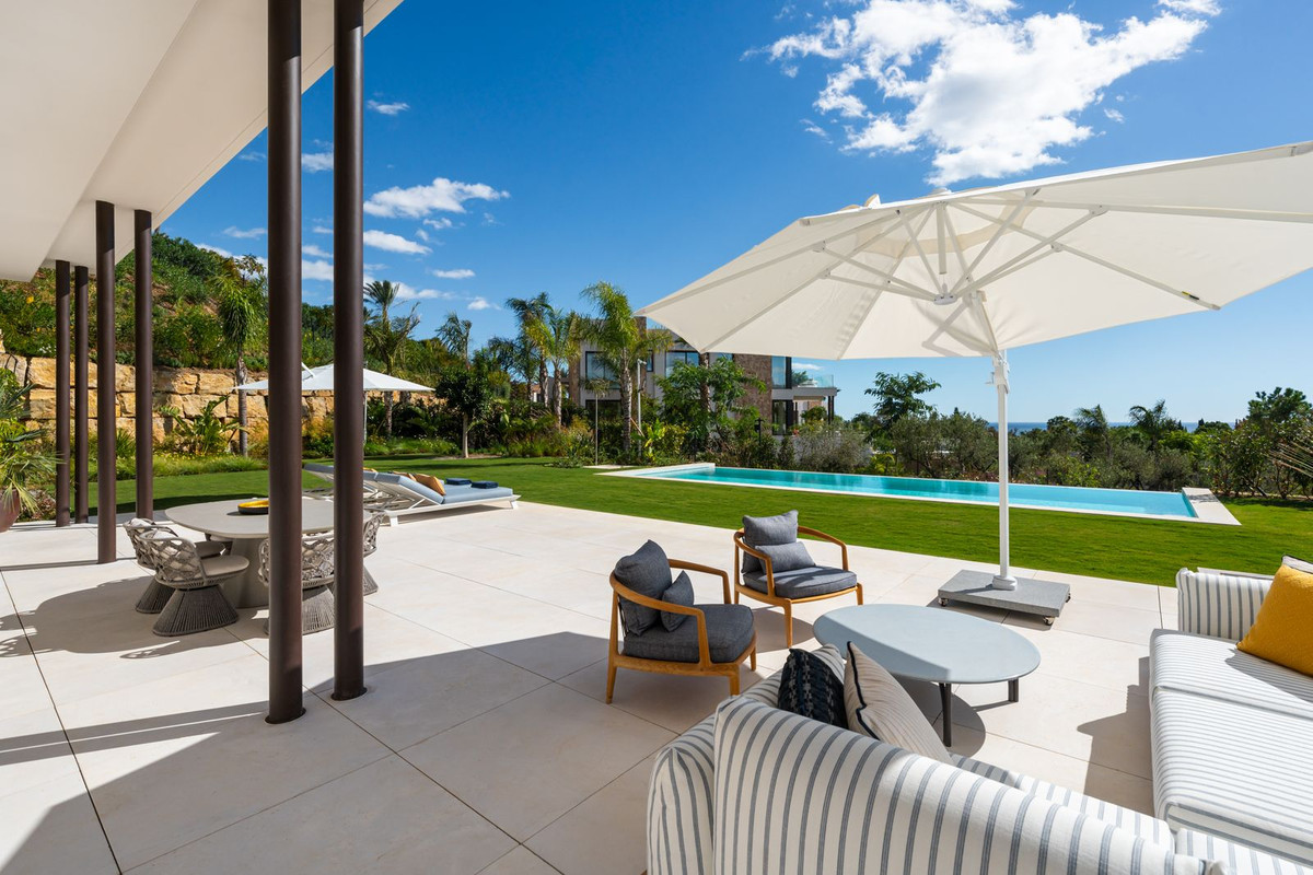 5 Bedroom Villa in Marbella - Photo 17