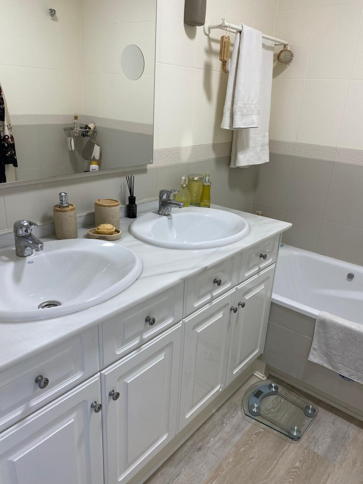 2 Bedroom Penthouse in Estepona - Photo 21