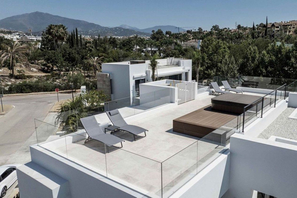 4 Bedroom Villa in Estepona - Foto 9
