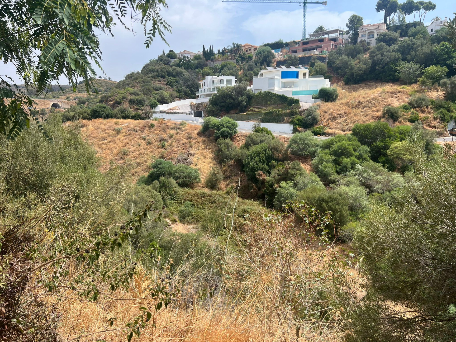 1,480 m² Plot in Marbella - Photo 2