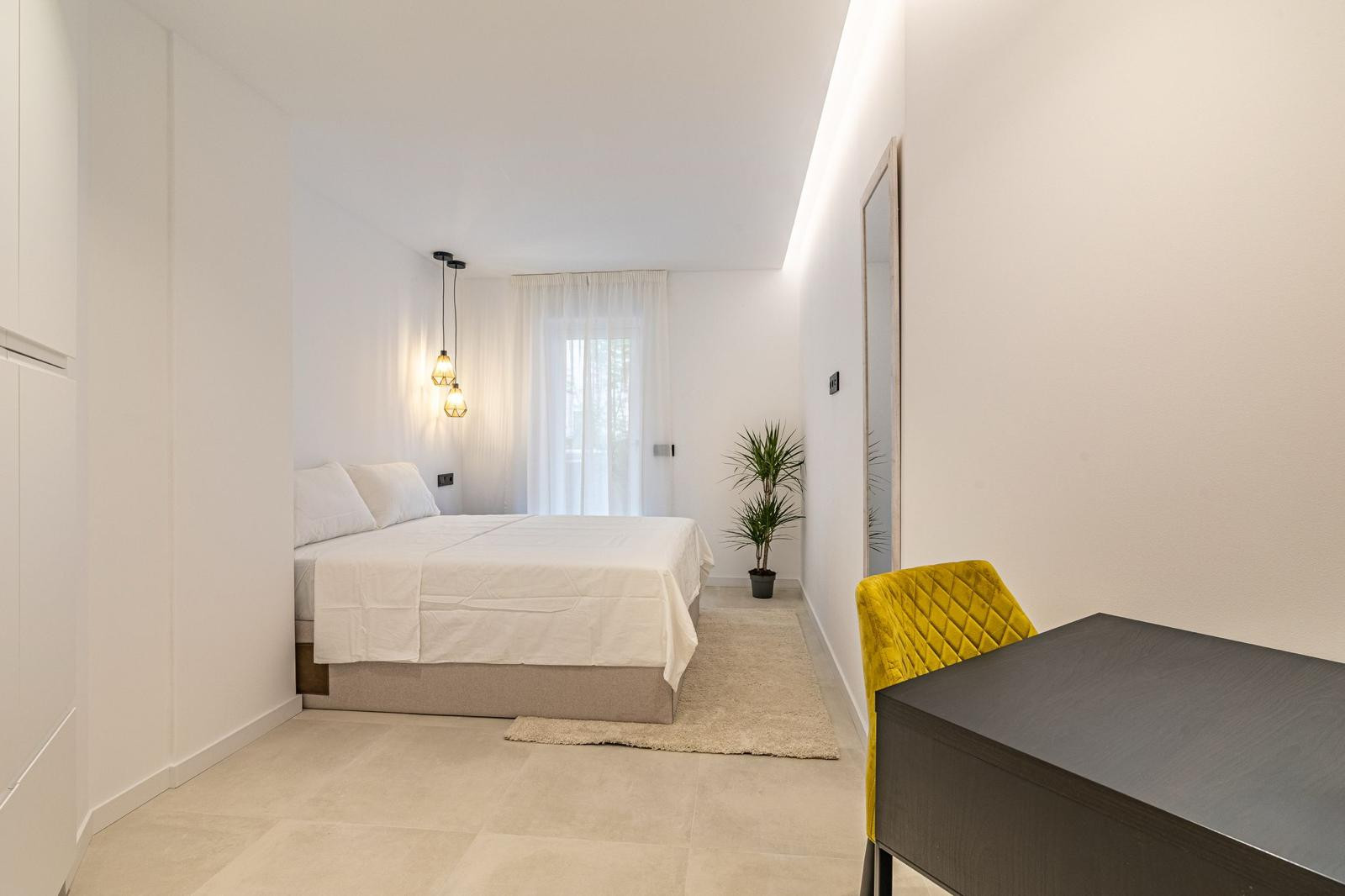 3 Bedroom Apartment in Marbella - Photo 5