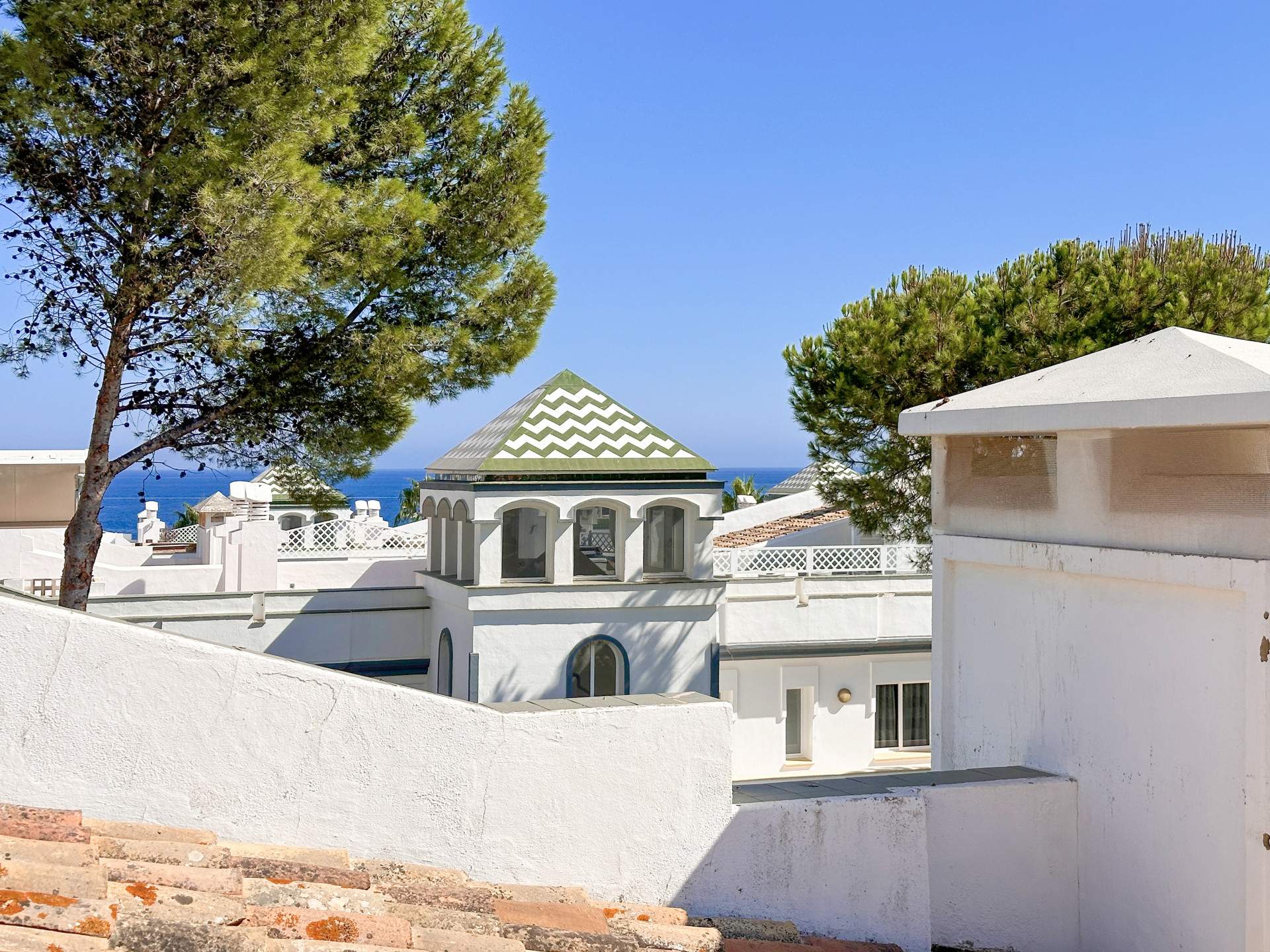 3 Bedroom Penthouse in Estepona - Photo 22