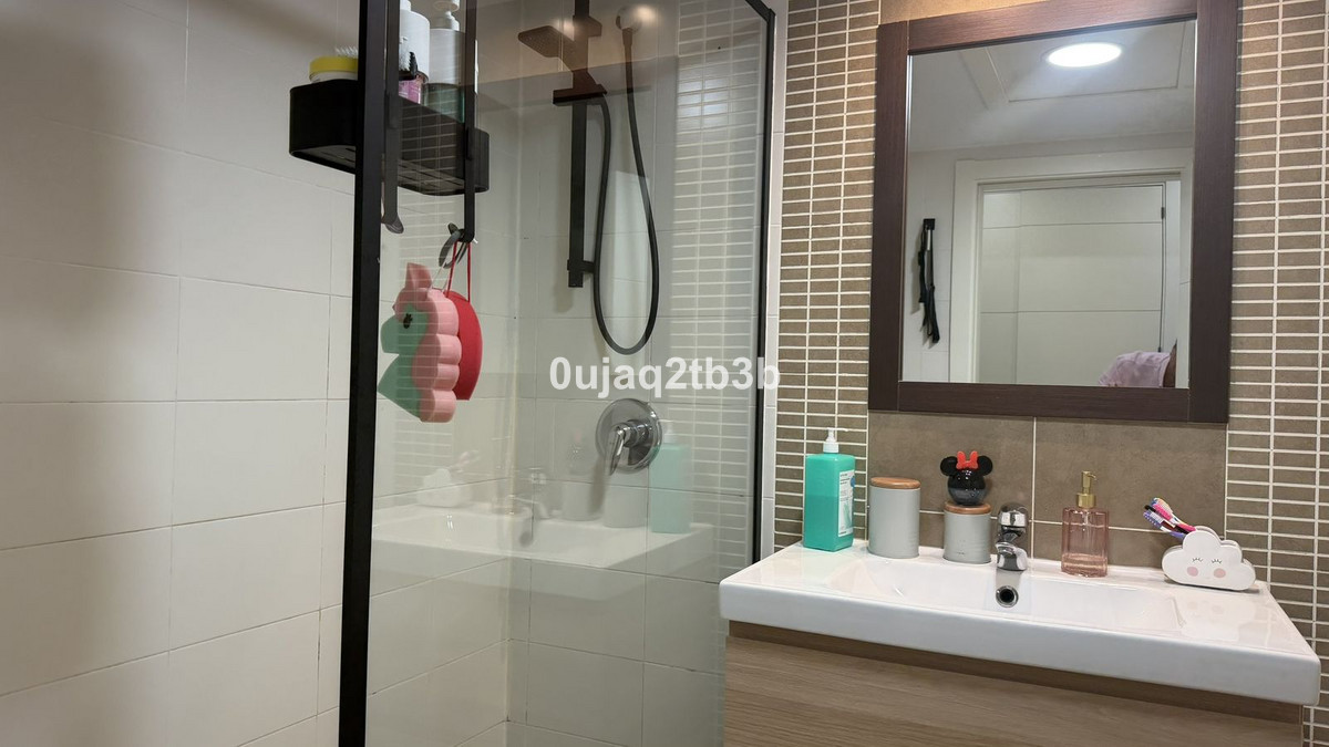 2 Bedroom Apartment in Benahavís - Foto 12