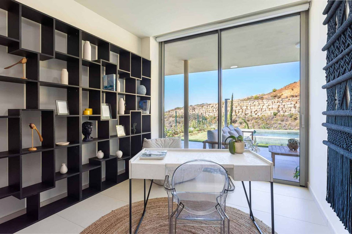 3 Bedroom Apartment in Mijas - Photo 14