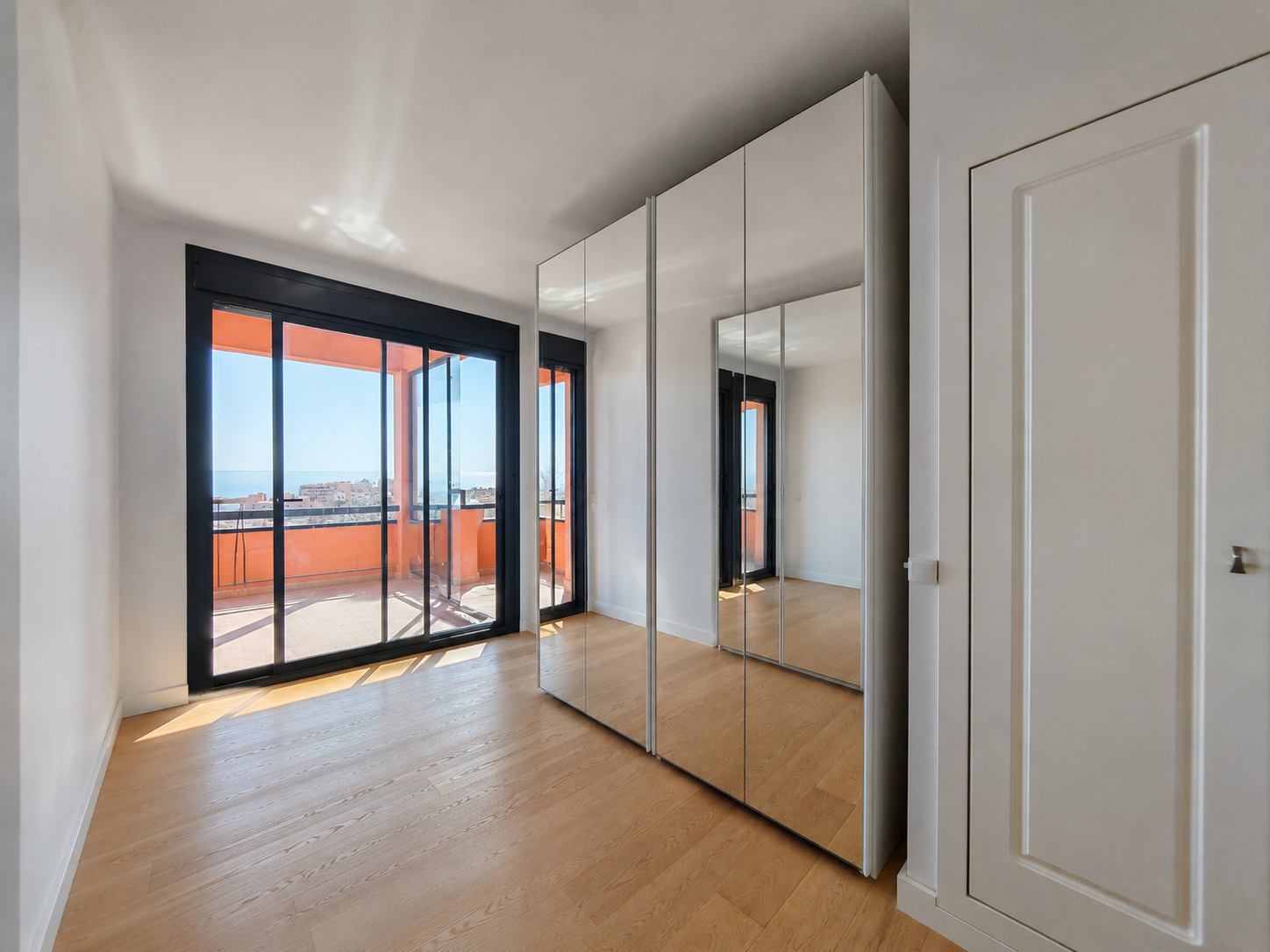 4 Bedroom Apartment in Mijas - Photo 15