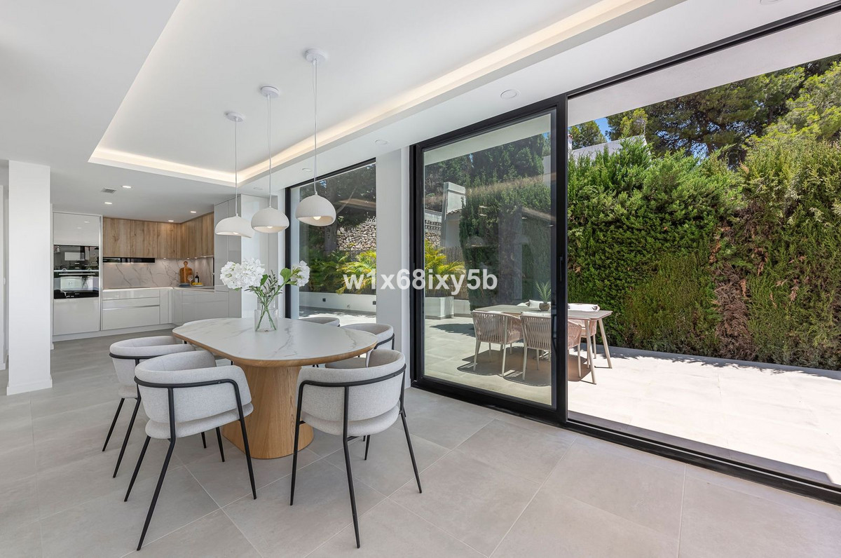 3 Bedroom Villa in Marbella - Photo 9