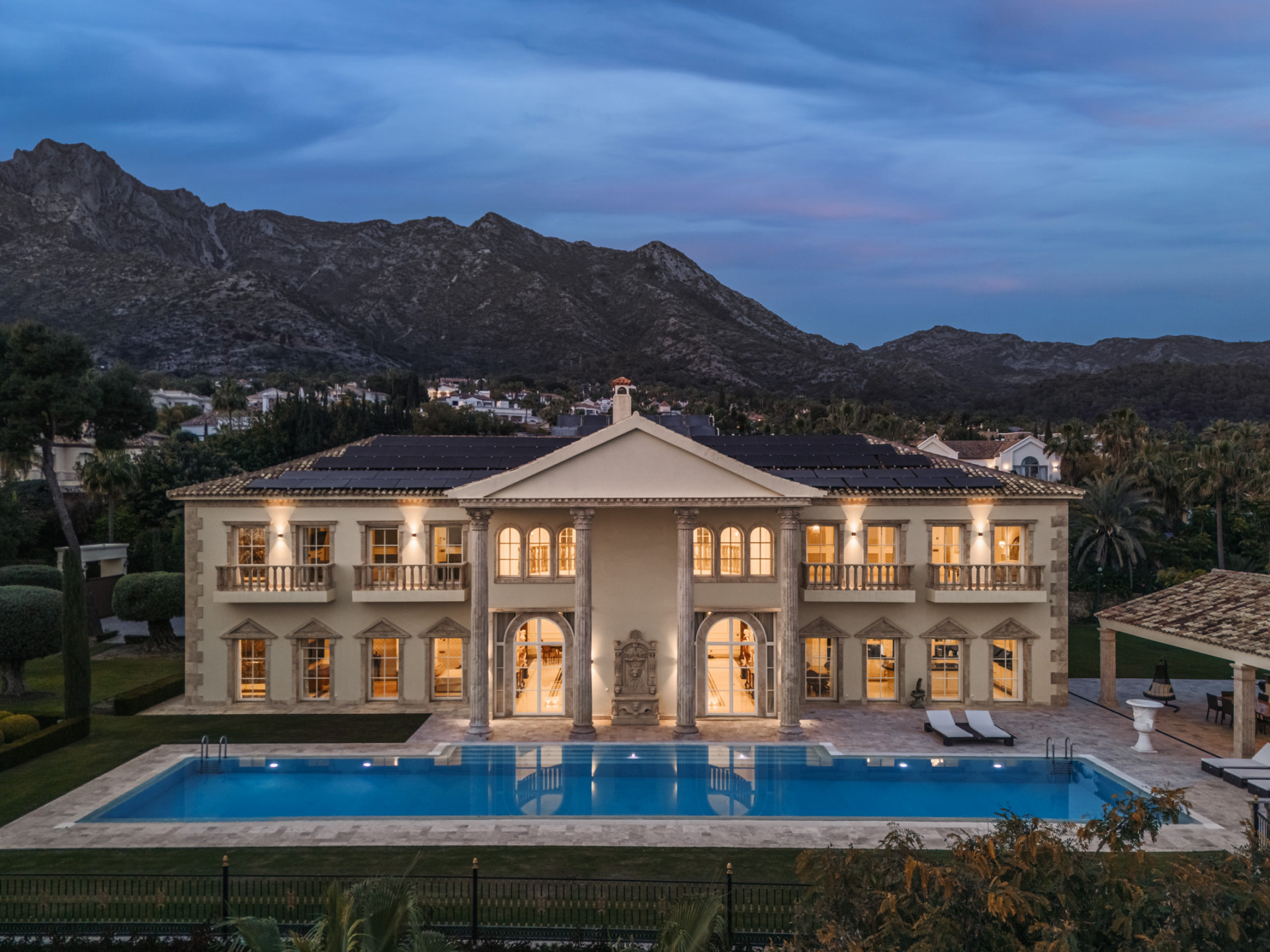 7 Bedroom Villa in Marbella - Photo 3
