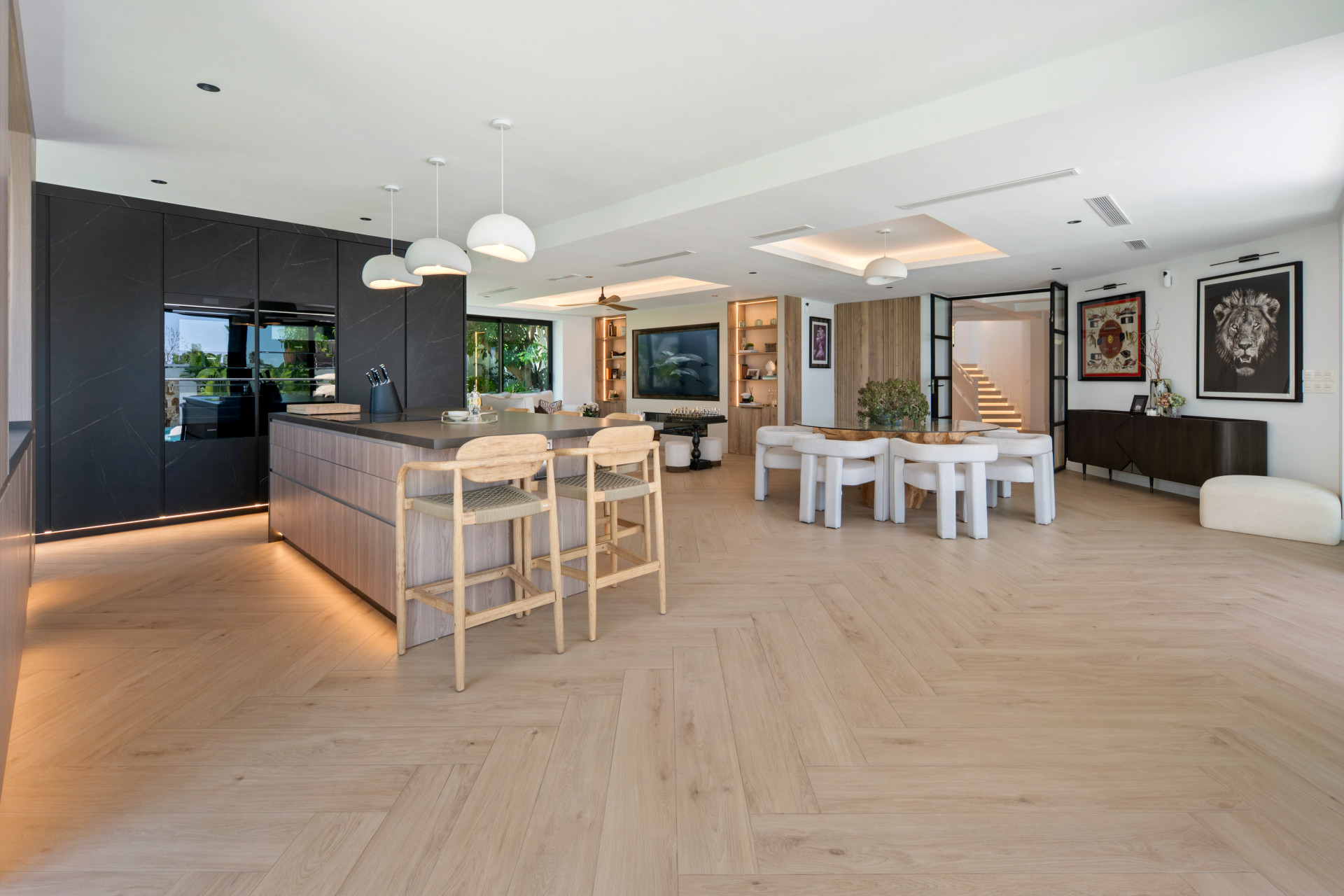 6 Bedroom Villa in Estepona - Photo 4