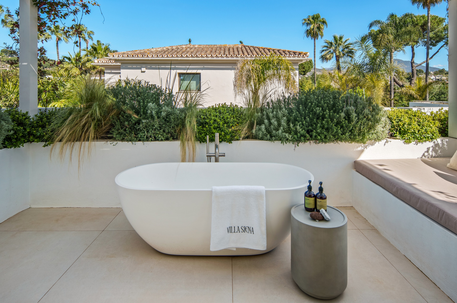 4 Bedroom Villa in Marbella - Photo 15