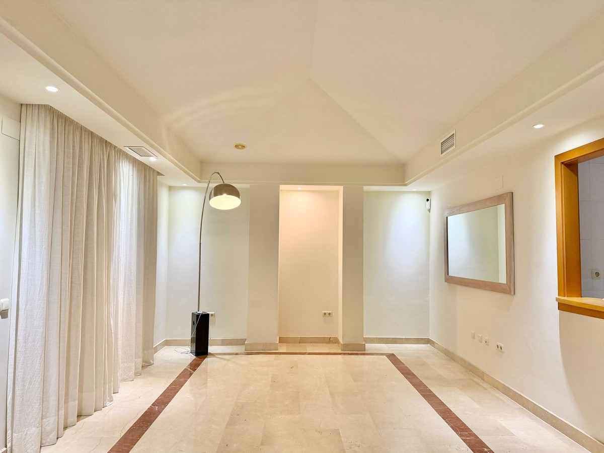 4 Bedroom Apartment in Marbella - Foto 22