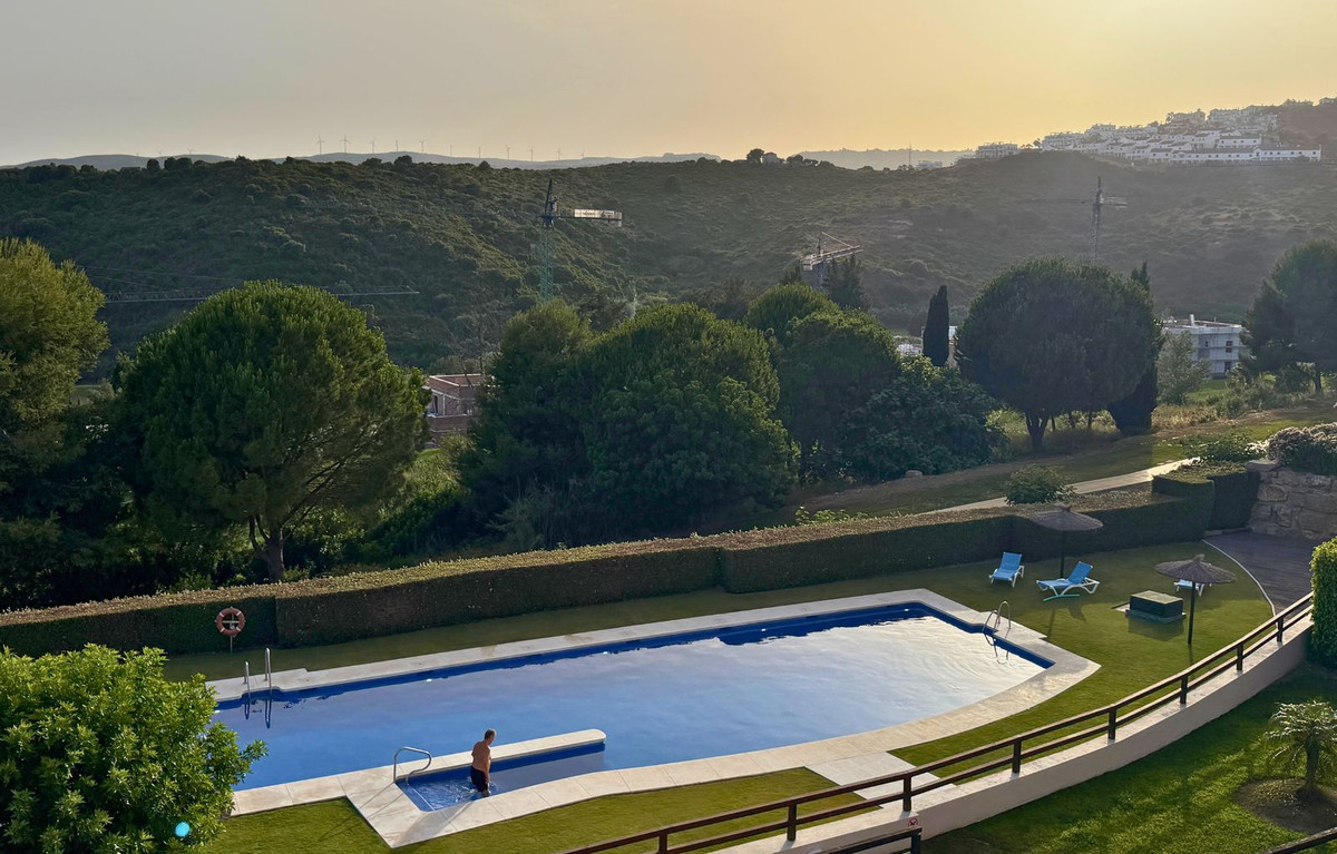 2 Bedroom Penthouse in Casares - Photo 10