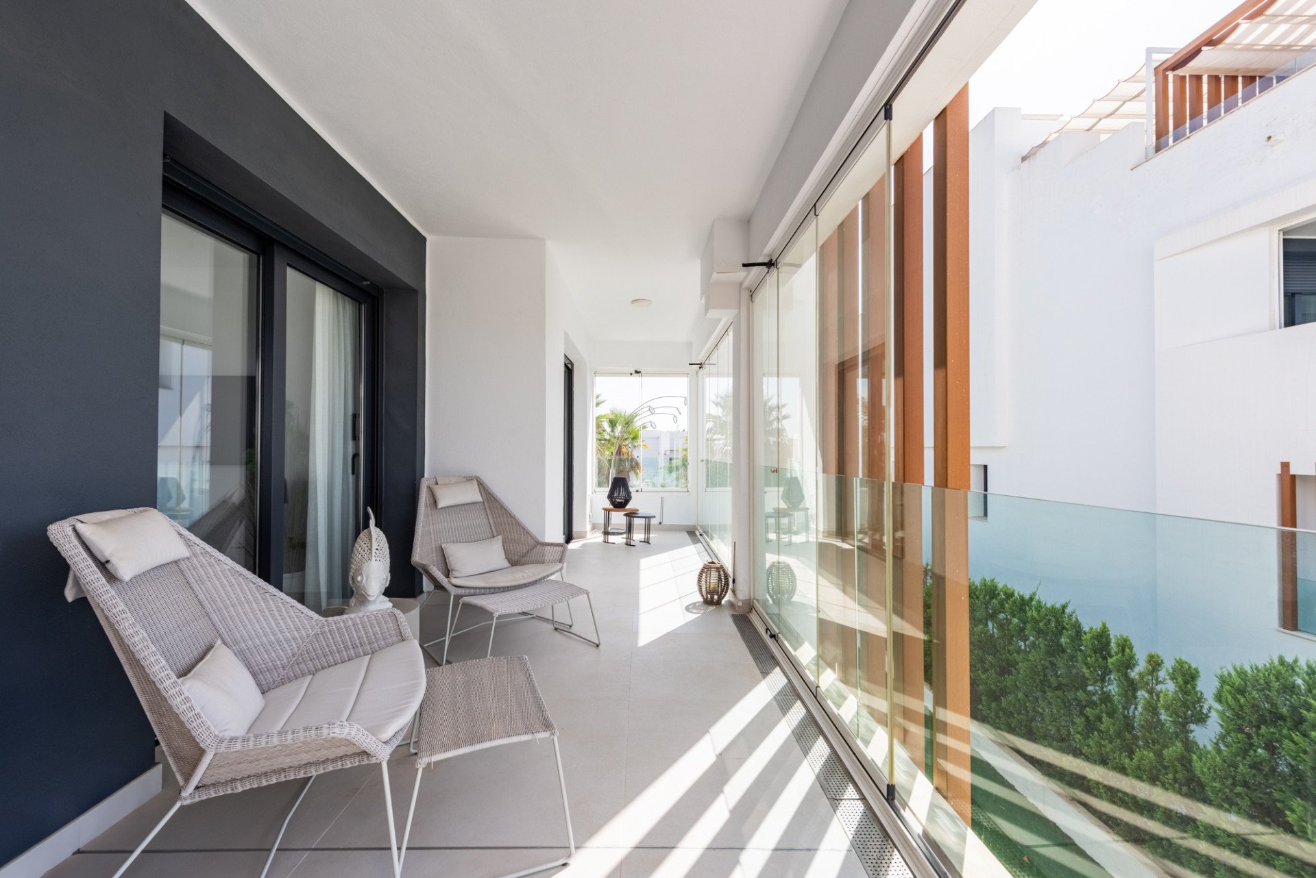 3 Bedroom Apartment in Estepona - Photo 10