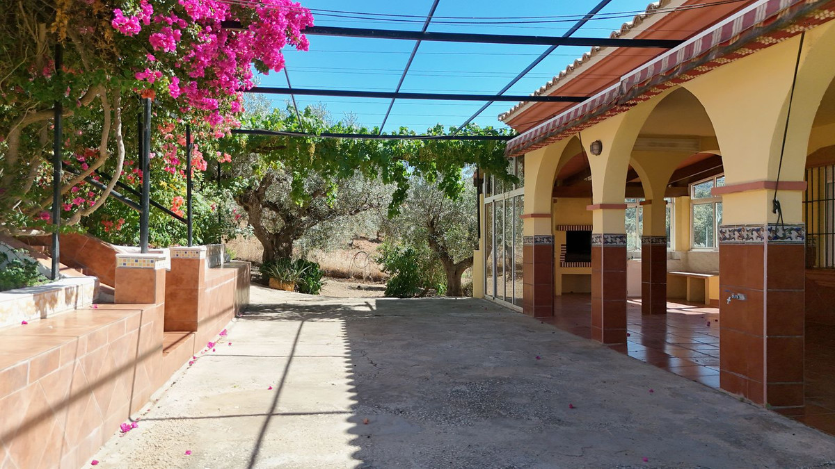 3 Bedroom Villa in Coín - Photo 11