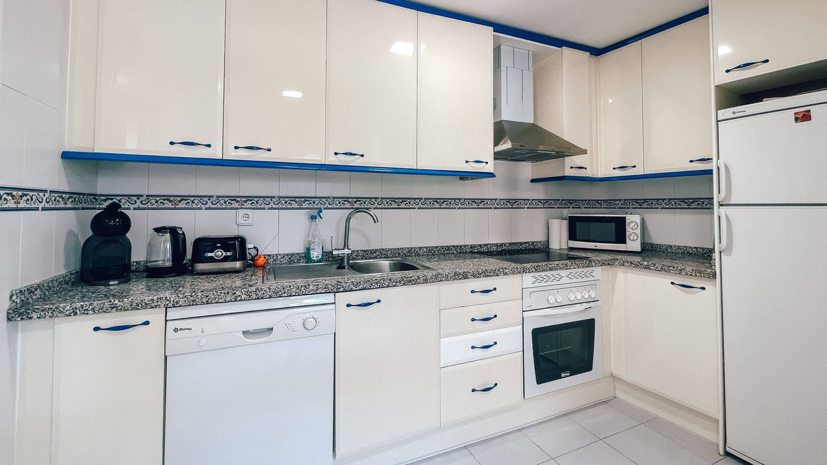 2 Bedroom Apartment in La Duquesa - Фото 13