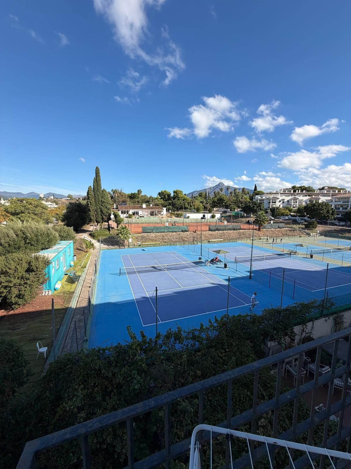 2 Bedroom Apartment in Marbella - Photo 25