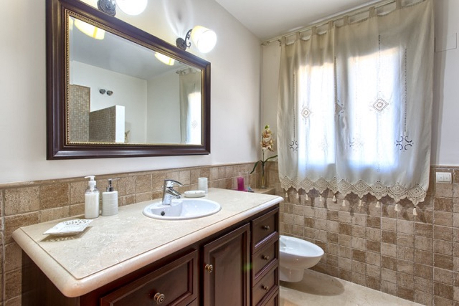 5 Bedroom Villa in Benahavís - Foto 13