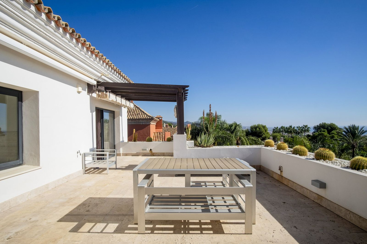 7 Bedroom Villa in Marbella - Photo 7