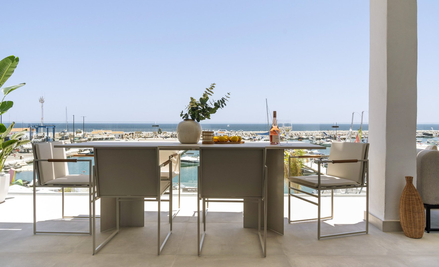 4 Bedroom Apartment in Marbella - Photo 20