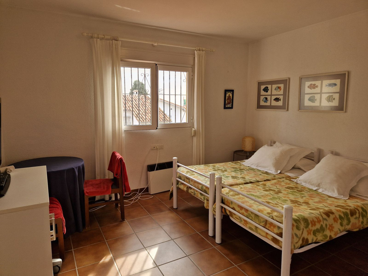 8 Bedroom Villa in Benalmádena - Foto 6