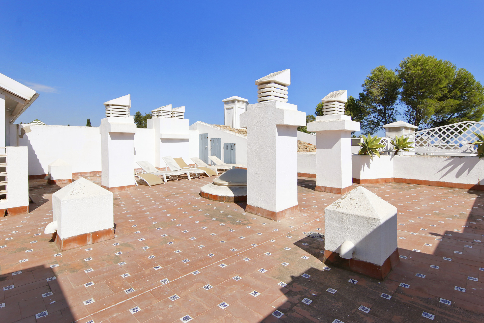 3 Bedroom Penthouse in Estepona - Photo 19