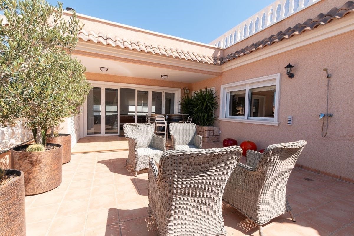 Apartamento com 3 quartos com piscina em Alicante, Espanha – Foto 4