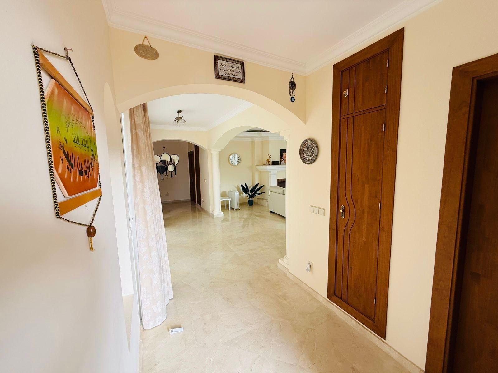 5 Bedroom Villa in Casares - Photo 13