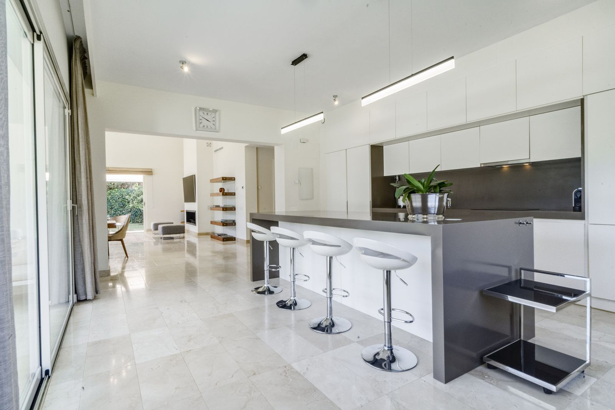 3 Bedroom Villa in San Pedro de Alcántara - Foto 4
