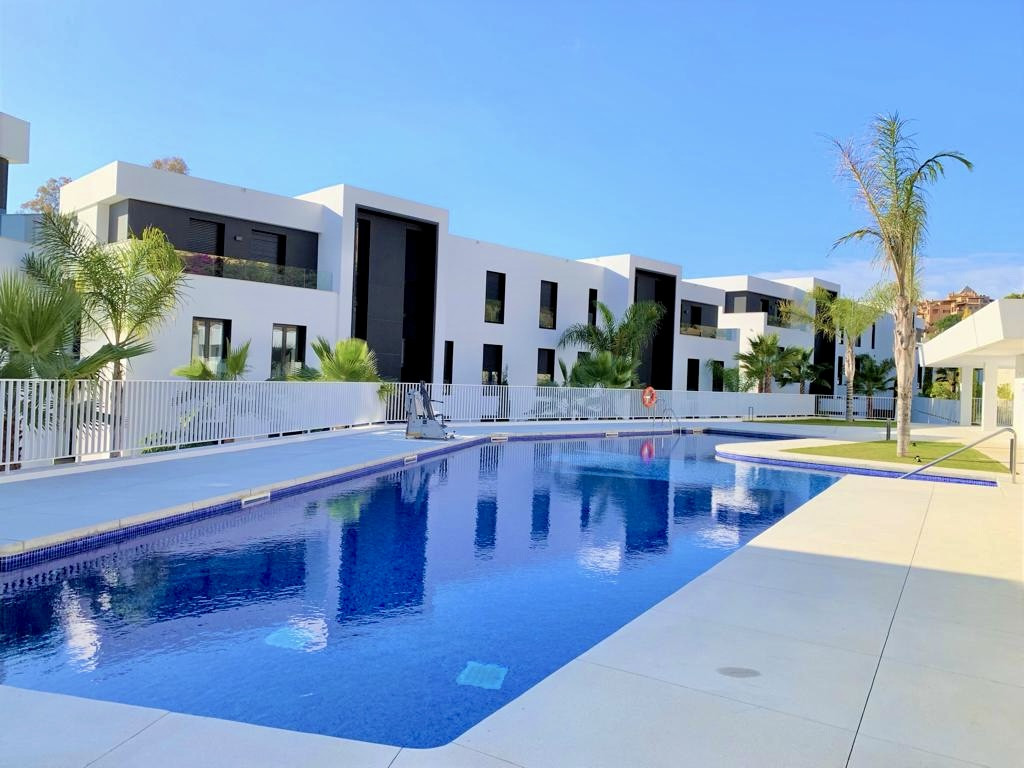3 Bedroom Apartment in Marbella - Photo 8