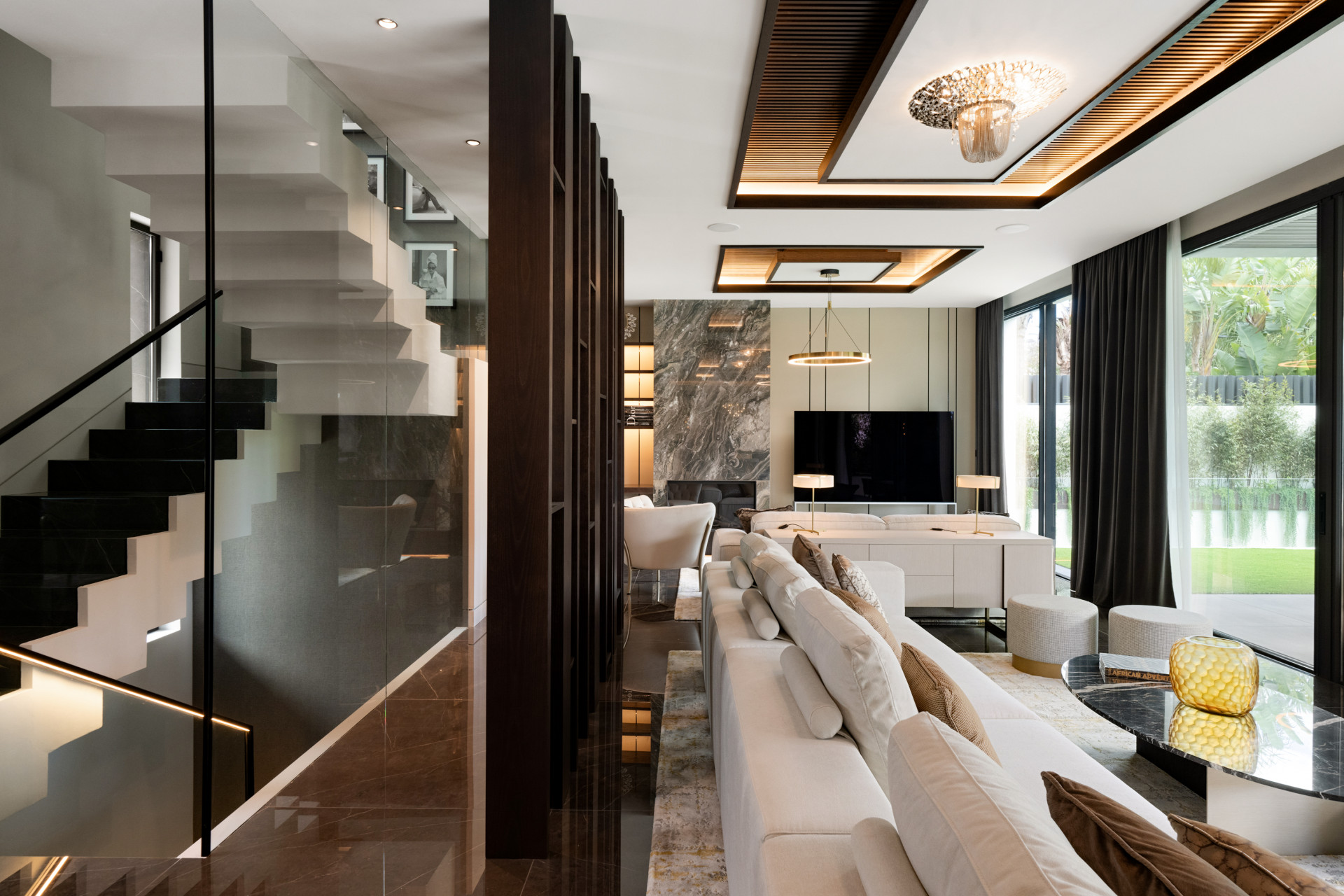 5 Bedroom Villa in Marbella - Photo 9