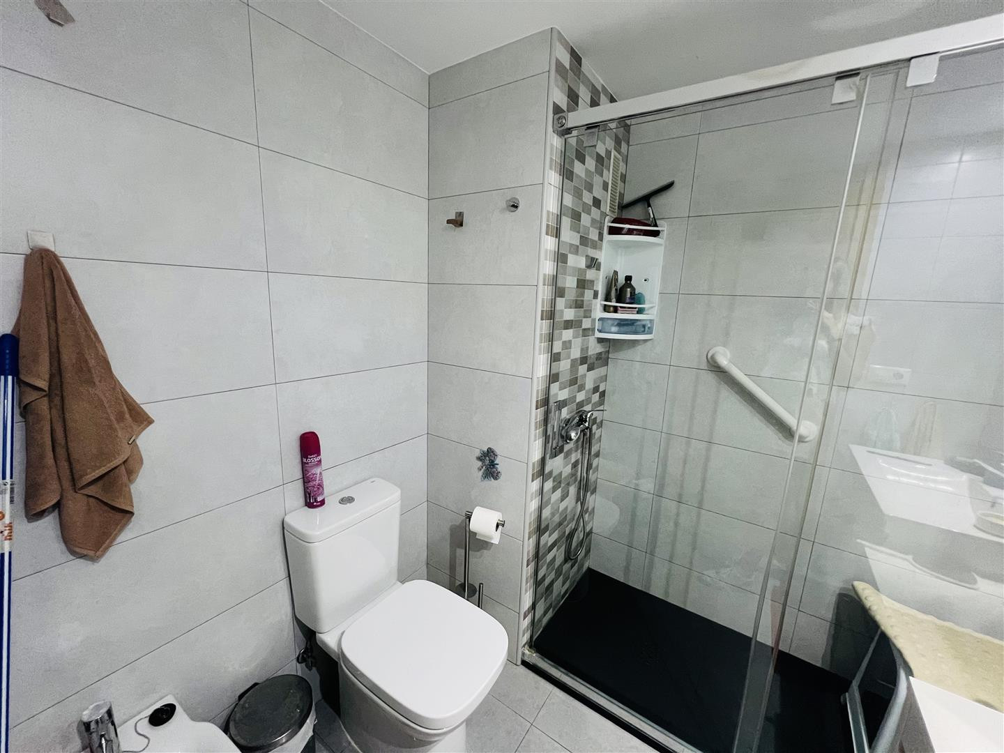 2 Bedroom Apartment in Marbella - Photo 19