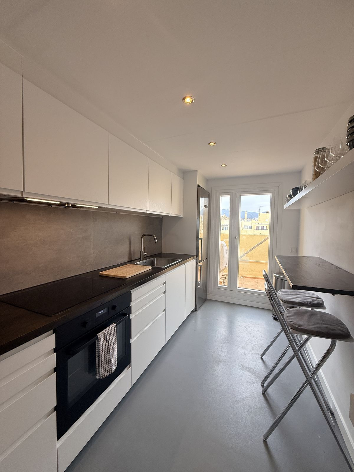 2 Bedroom Apartment in Estepona - Photo 13