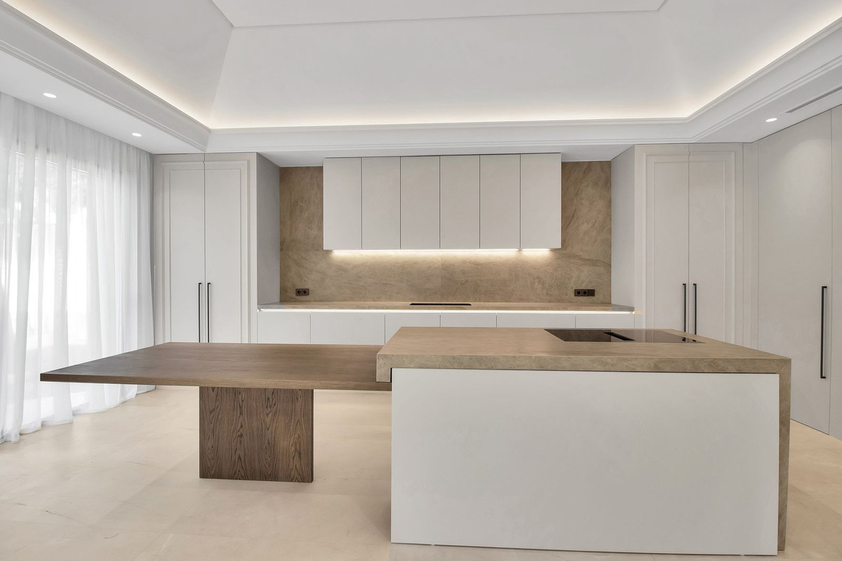 6 Bedroom Villa in Marbella - Фото 16