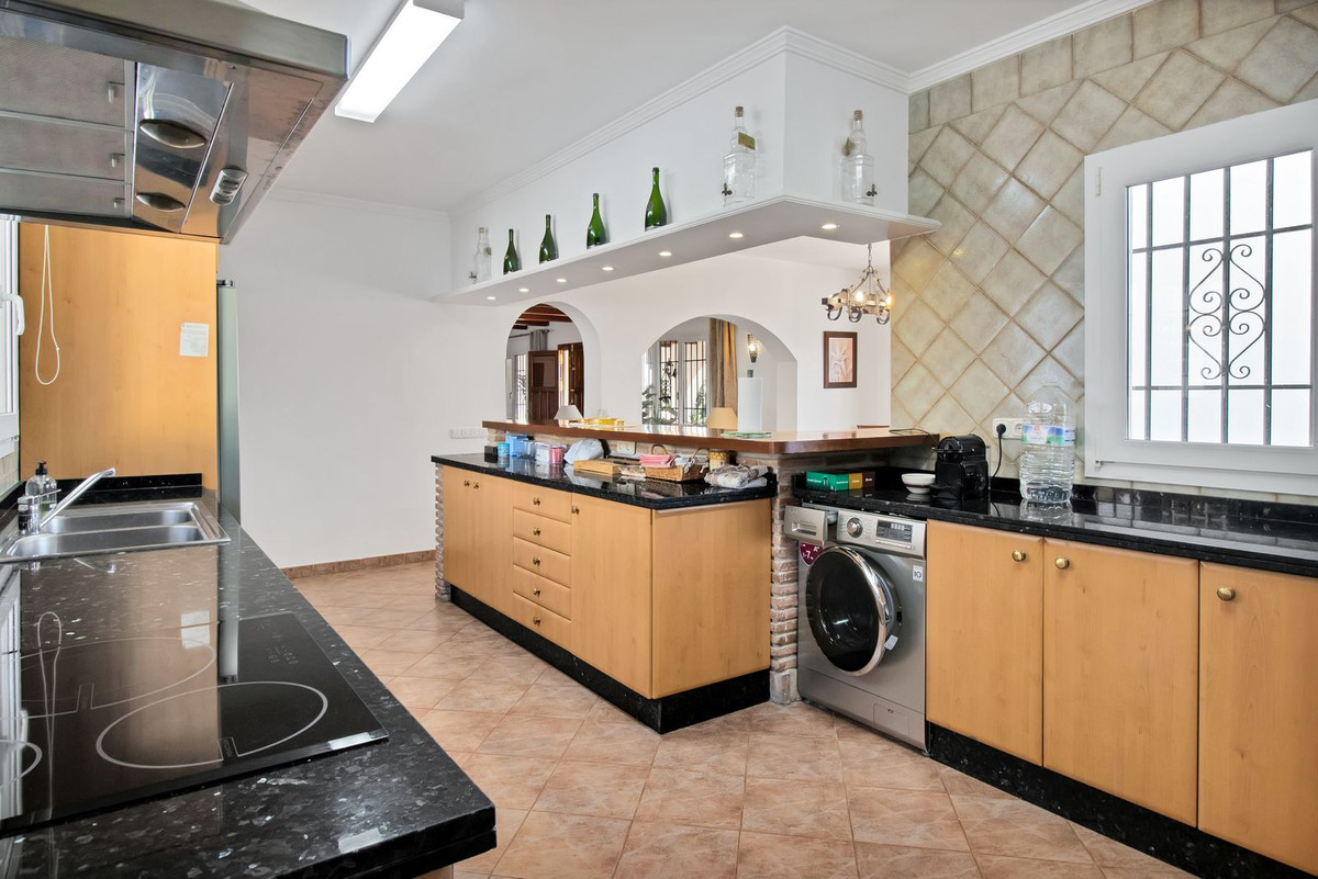 4 Bedroom Villa in San Pedro de Alcántara - Foto 13