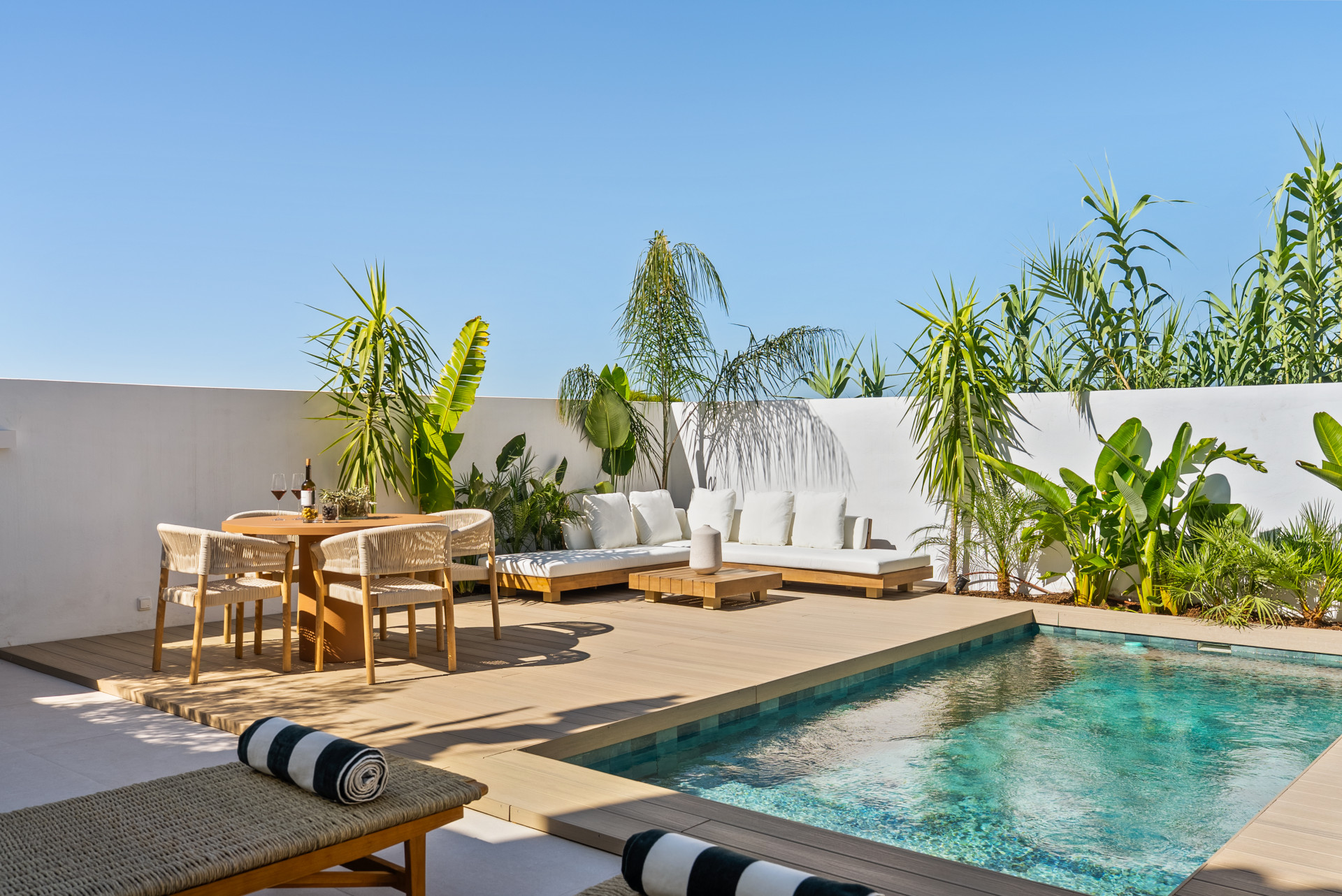 3 Bedroom Townhouse in Marbella - Photo 2
