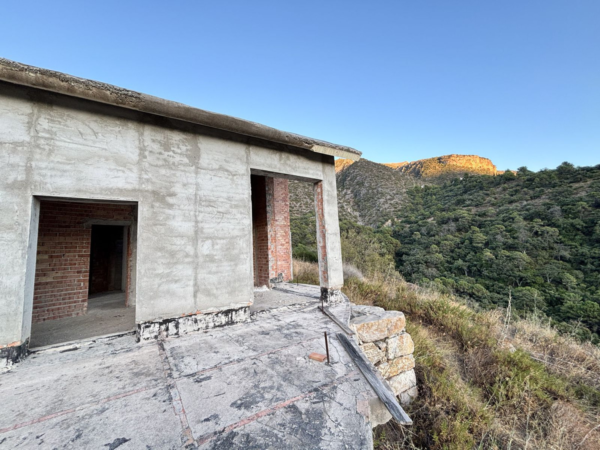 30,000 m² Plot in Istán - Photo 23